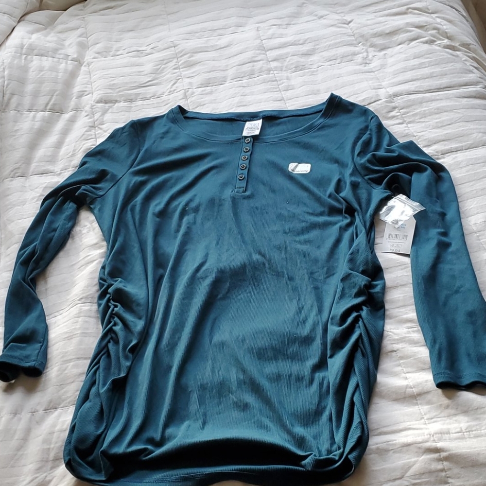 Time and Tru Long Sleeved Shirt (Maternity)
